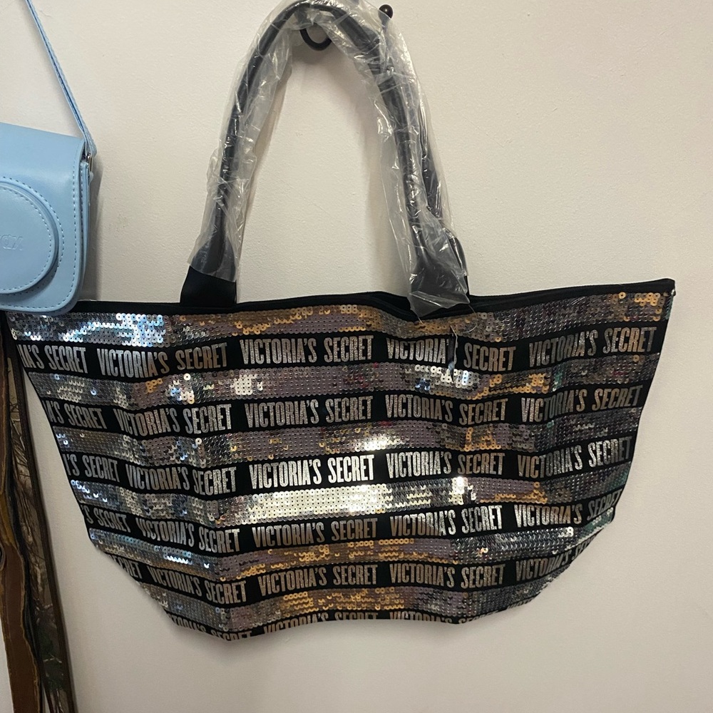 Victoria secret tote bag